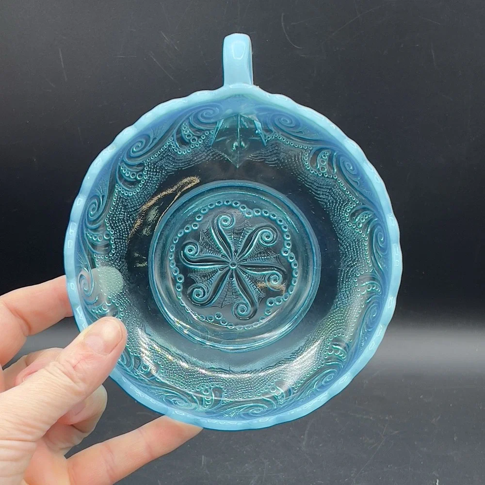Antique Jefferson Glass Opalescent Blue Sea Spray Nappy Candy Dish w‎ Handle 6